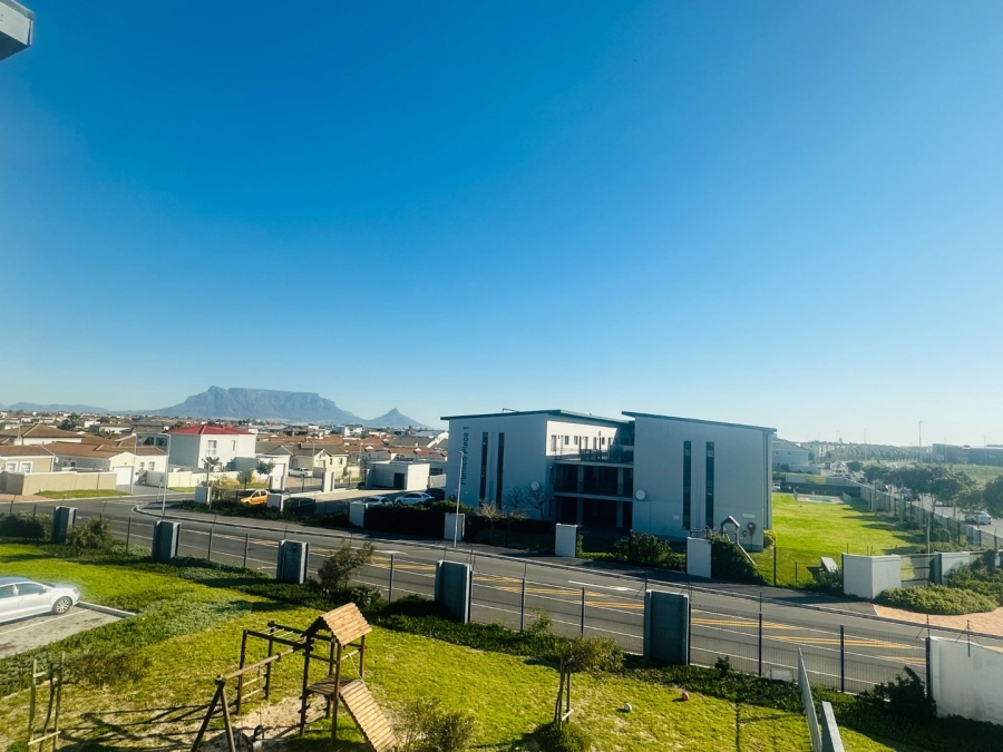 2 Bedroom Property for Sale in Parklands Western Cape